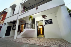 low rental ladies hostel